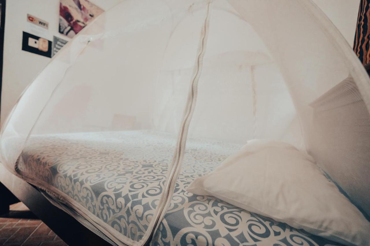 Lilly Palace Villa Guest House 니곰보 외부 사진